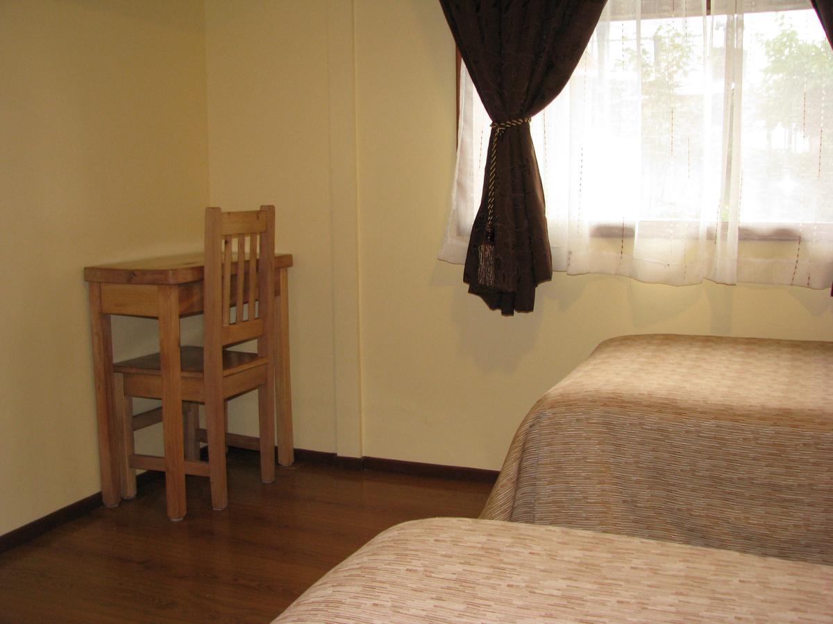 Portal Austral Bed & Breakfast Пуерто Монт Екстериор снимка